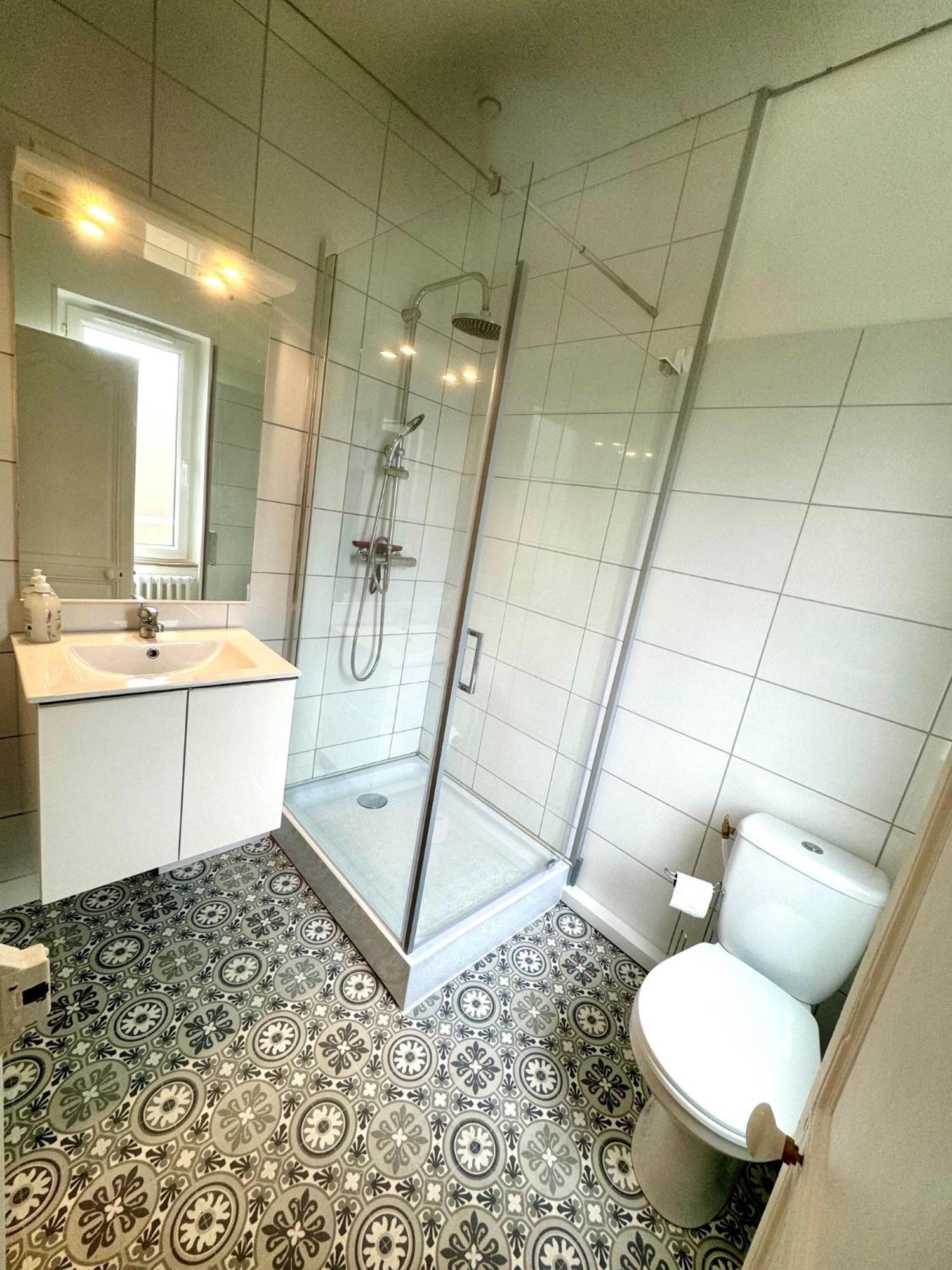 Le Clos Des Baleines 2 Limoges Luaran gambar